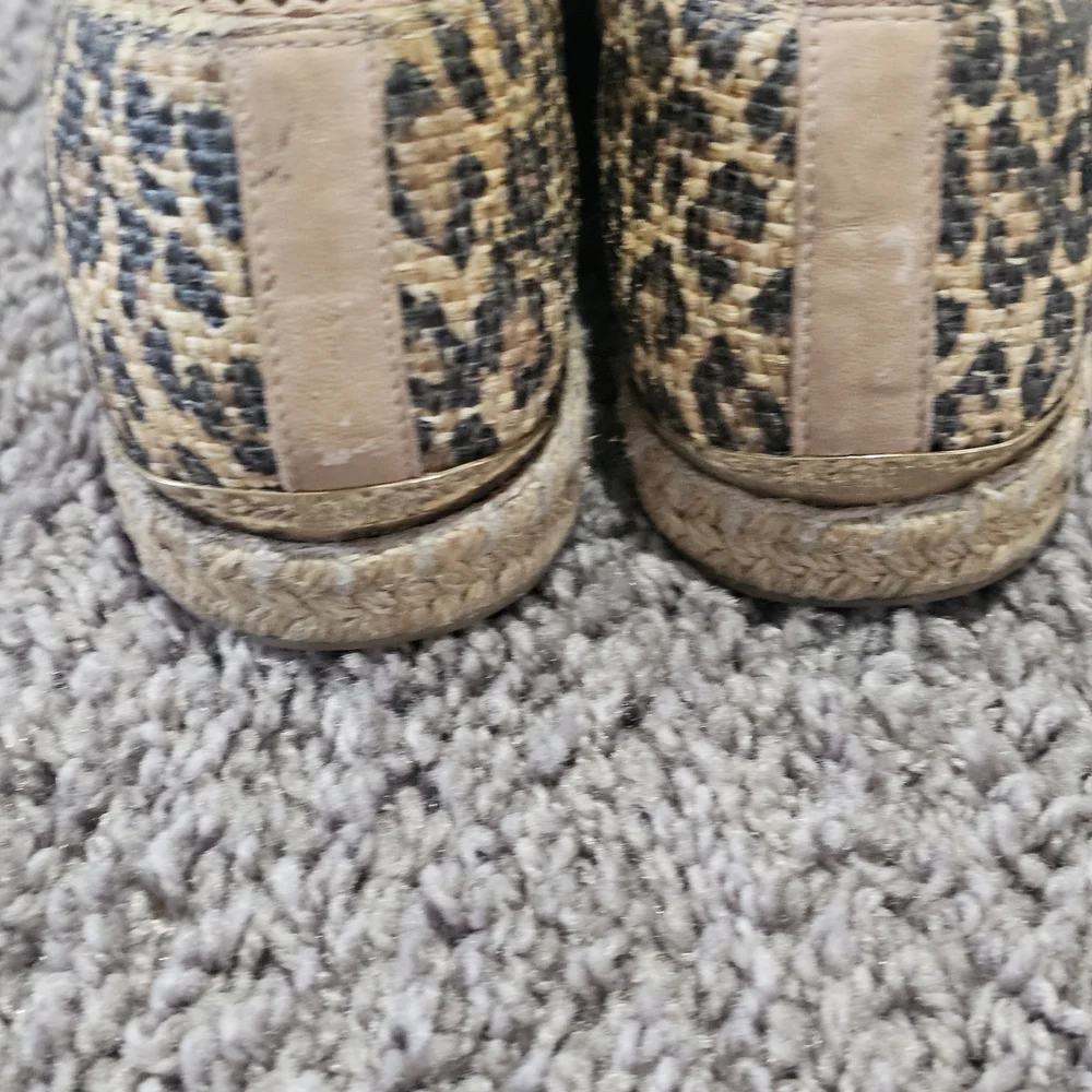 Stuart Weitzman Catalan Leopard Print Espadrilles Size 6